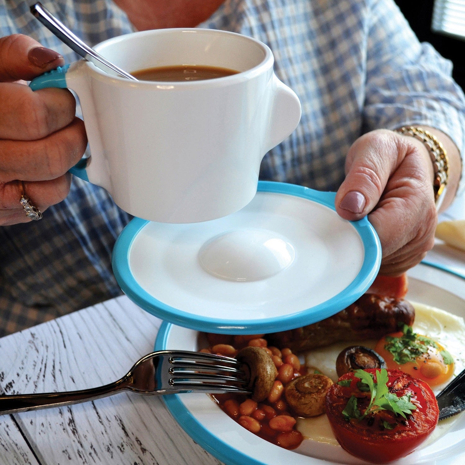 Omni White Saucer with Blue Rim 140x130x18mm — Dalebrook